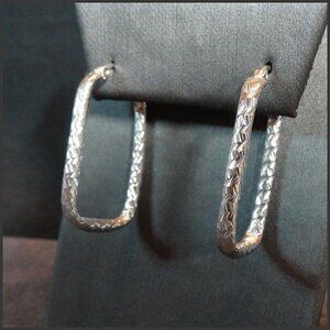 925 Sterling Silver Diamond Etched Rectangular Hoop Pierced Earrings 17088